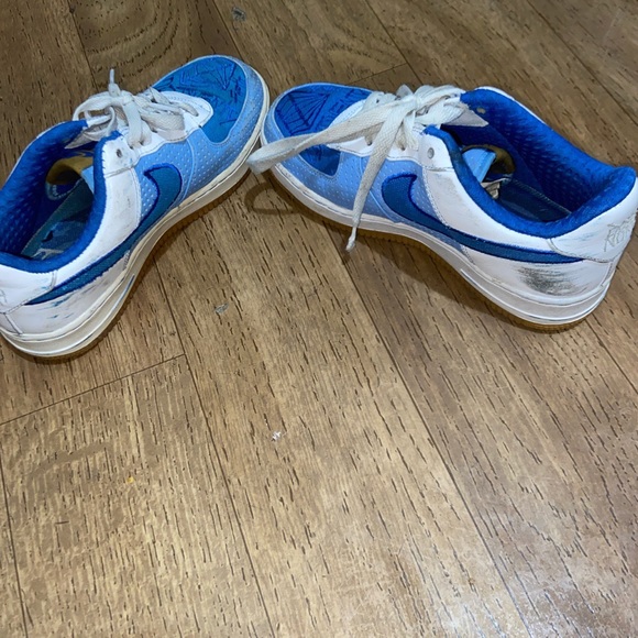 Philly Down Nike Air Force - Picture 3 of 4